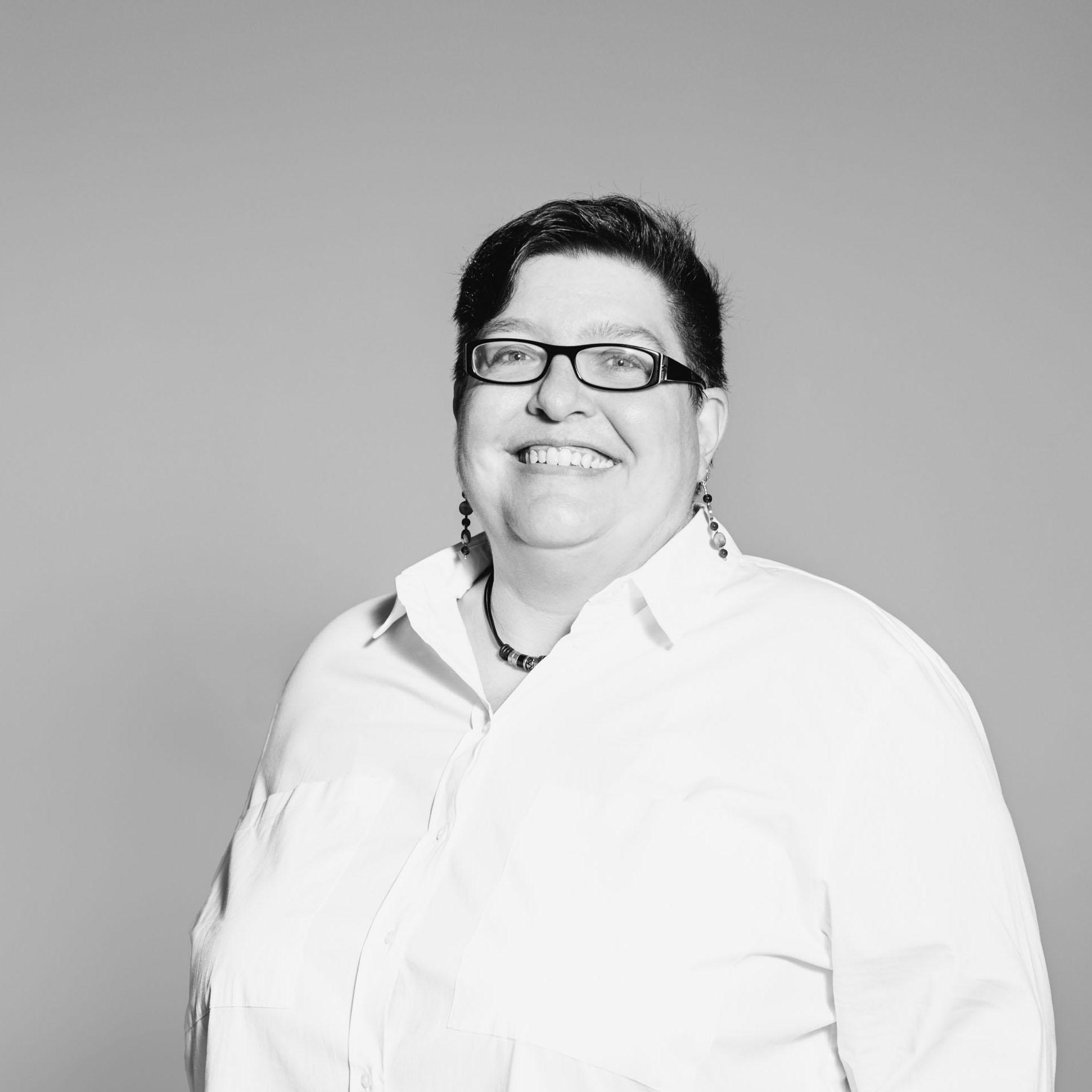 Alexandra Krüger-Andersch, Teamassistentin