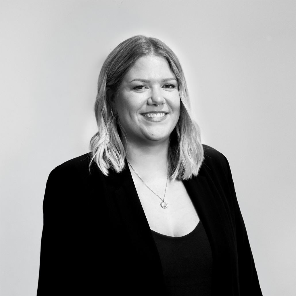 Portrait Nadine Steidl, Projektmanagerin Messen & Events Portrait Nadine Steidl, Projektmanagerin Messen & Events